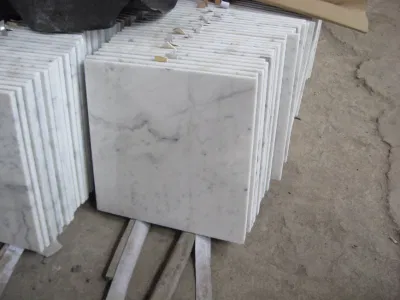 Cina Carrara economico/naturale/lastre di marmo bianco di pietra interno dell'appartamento/pavimentazione di design/muri/controsoffitto/piastrelle/piatti