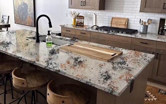 Controsoffitto in pietra naturale prefabbricata di Carrara bianca artificiale al quarzo/superficie solida/granito/marmo per cucina e bagno
